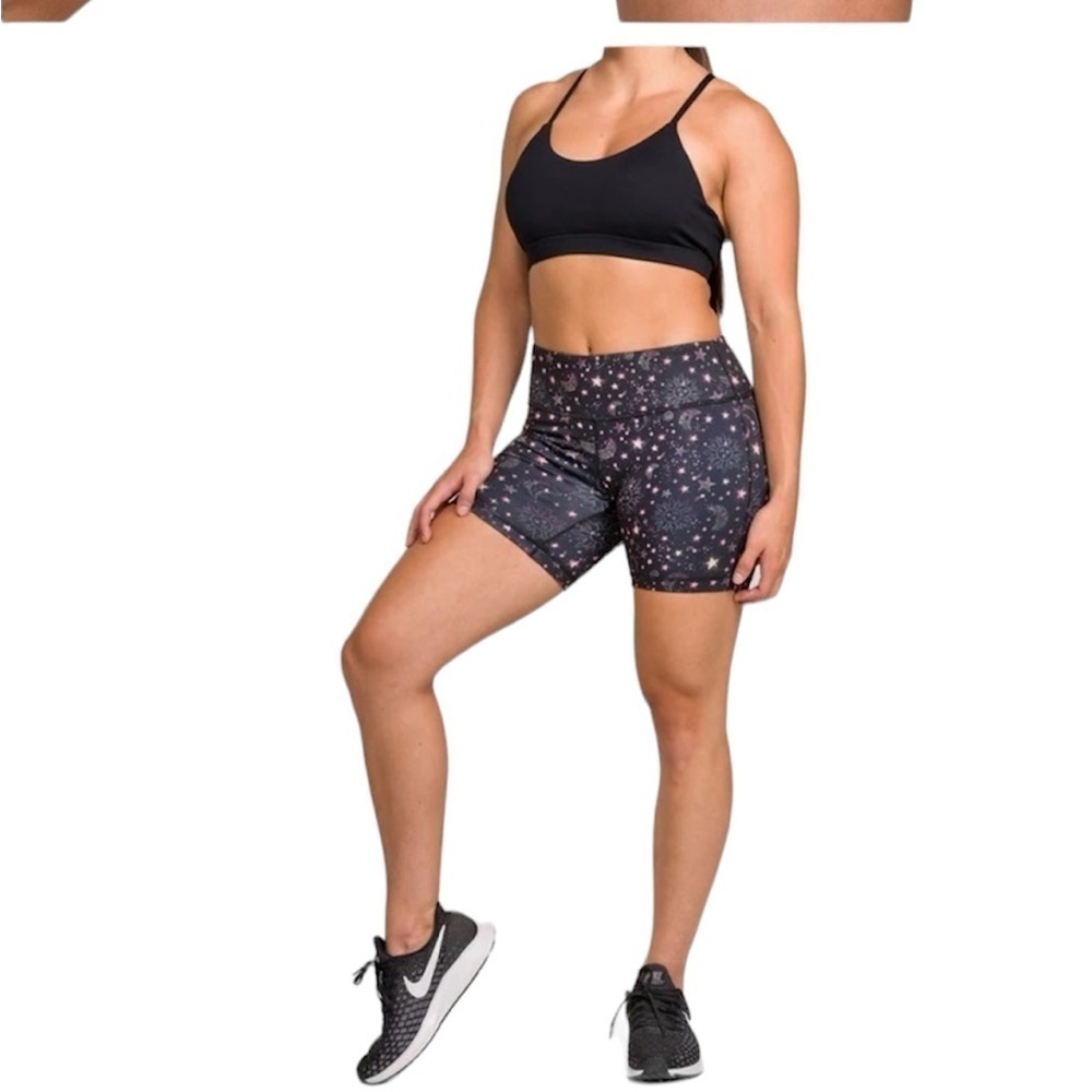 I am becoming 3 inch shorts no ride celestial print moon stars size large - Picture 3 of 4